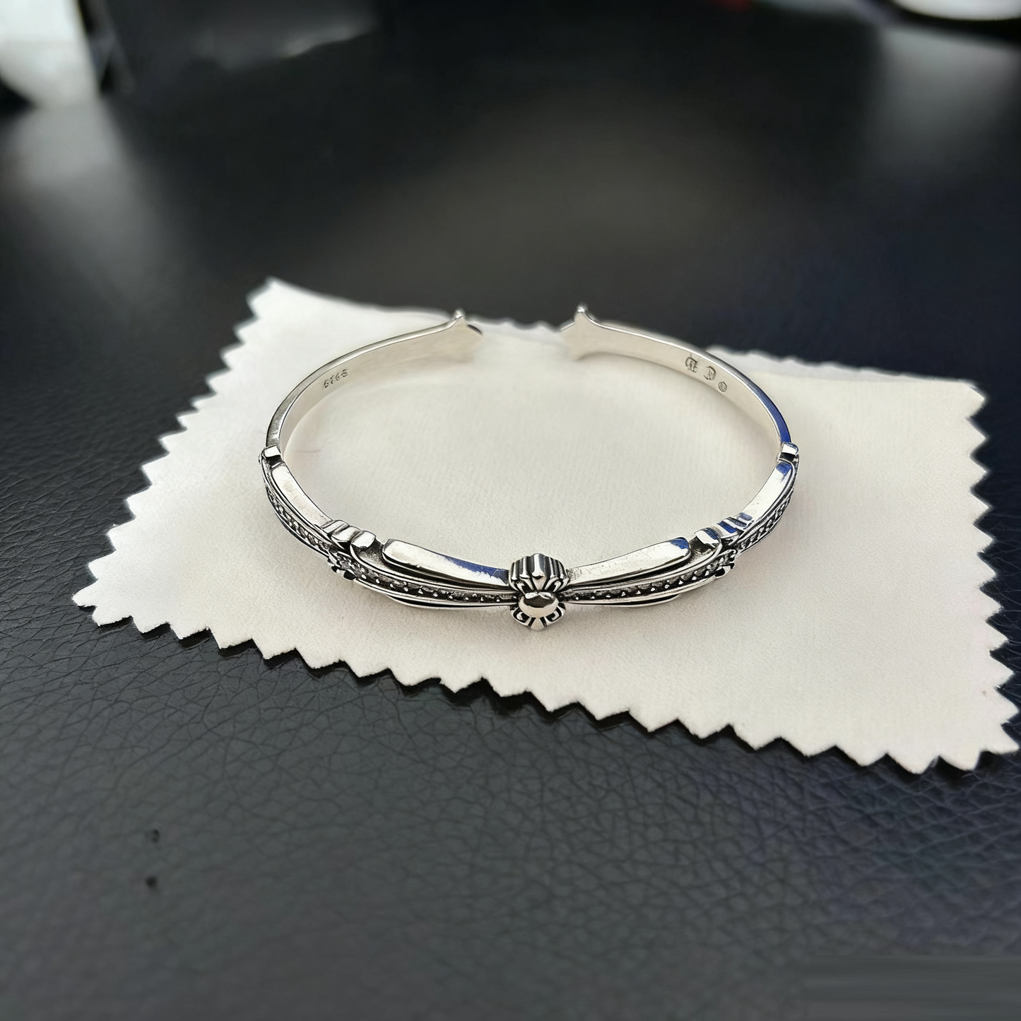 Kreuzöffnung Retro Armband Totenkopf Bullet Nail Text Schwert Armband