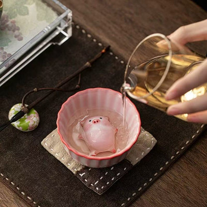 Cartoon ceramic teacup - funny piglet with bubbles under base