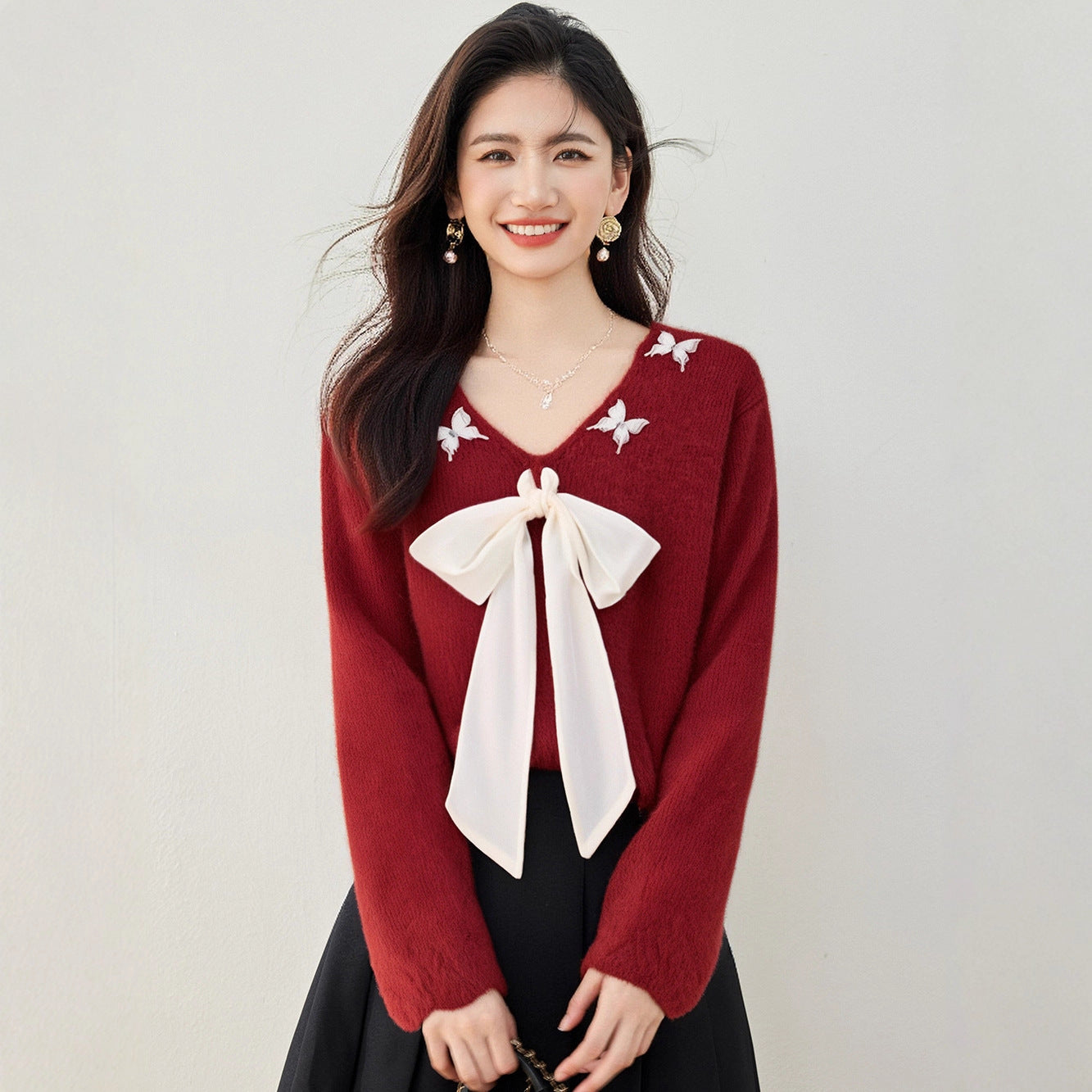 style Fresh Knit Sweater for Women, Soft and Gentle Look, Loose Fit, Slimming, Versatile Long Sleeve Top