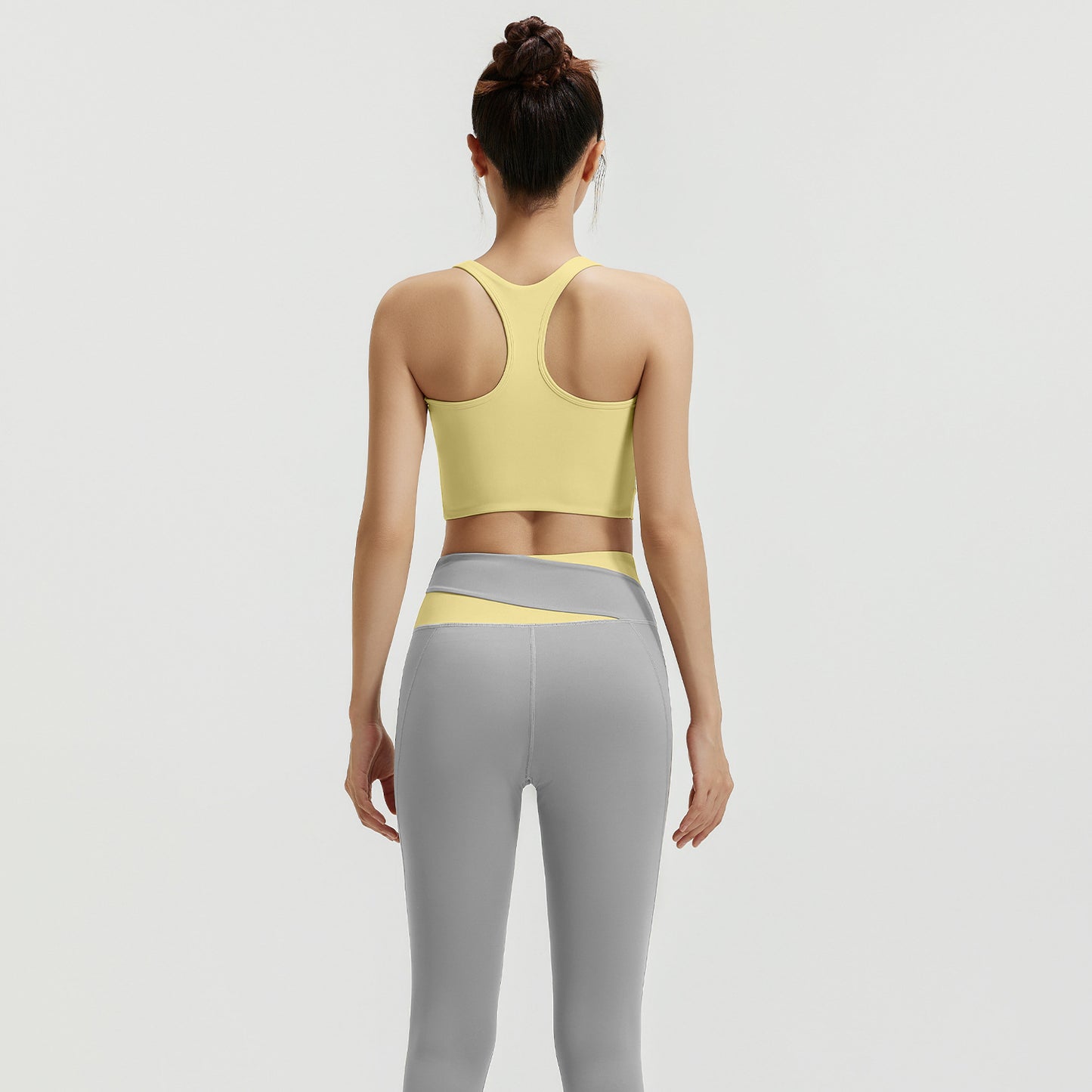 High waisted and abdominal yoga suit shockproof yoga fitness suit tight fitting and hip lifting naked yoga suit set