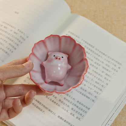 Cartoon ceramic teacup - funny piglet with bubbles under base