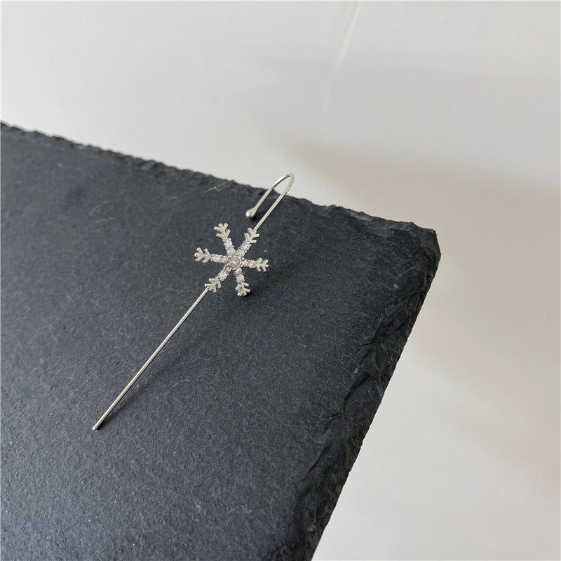 Einhorn-Kupfer-Mikro-Intarsien mit Haoshi-Piercing-Ohrnadeln, die die Ohrknochen umgeben, diagonale Ohrringe